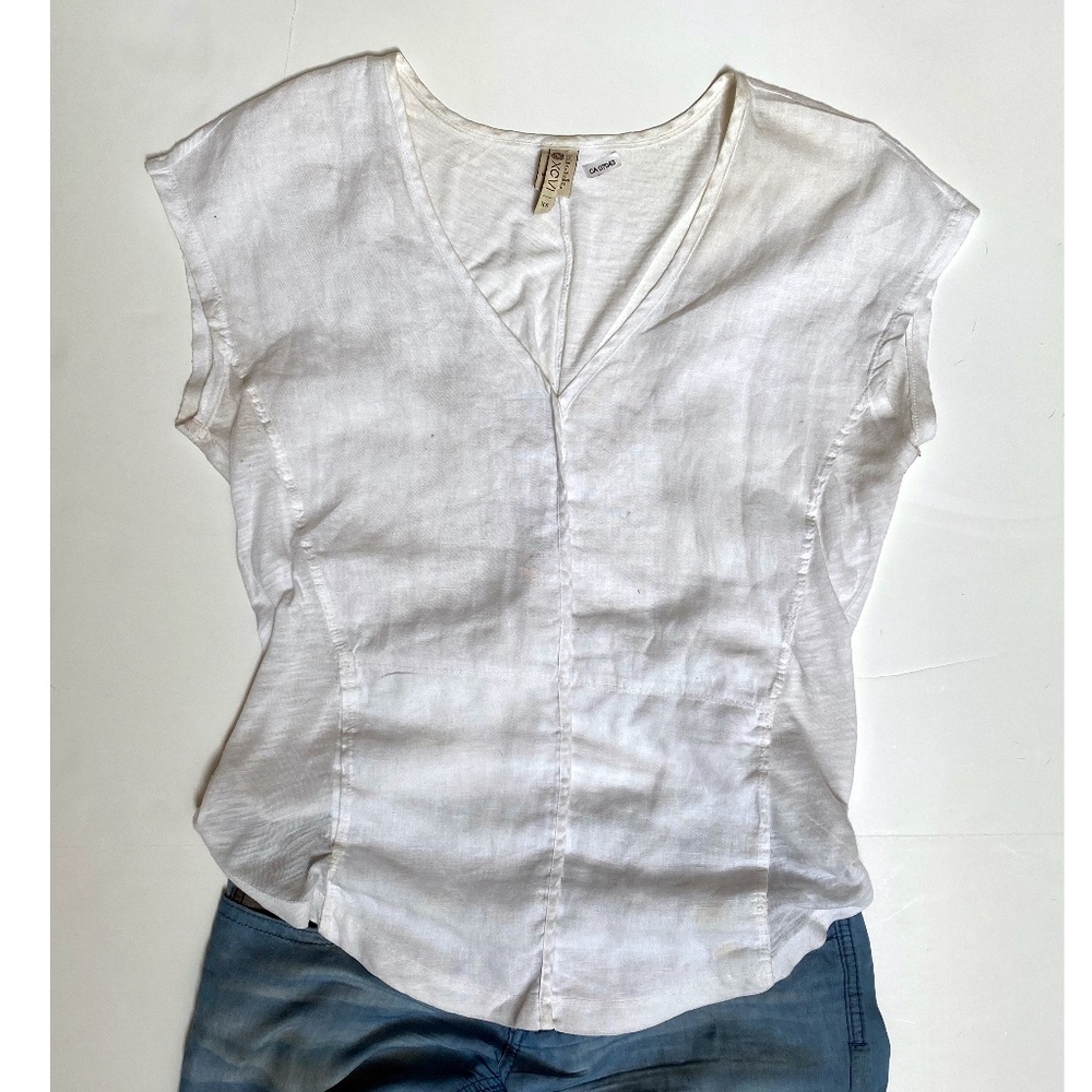 XCVI Linen Top with pockets